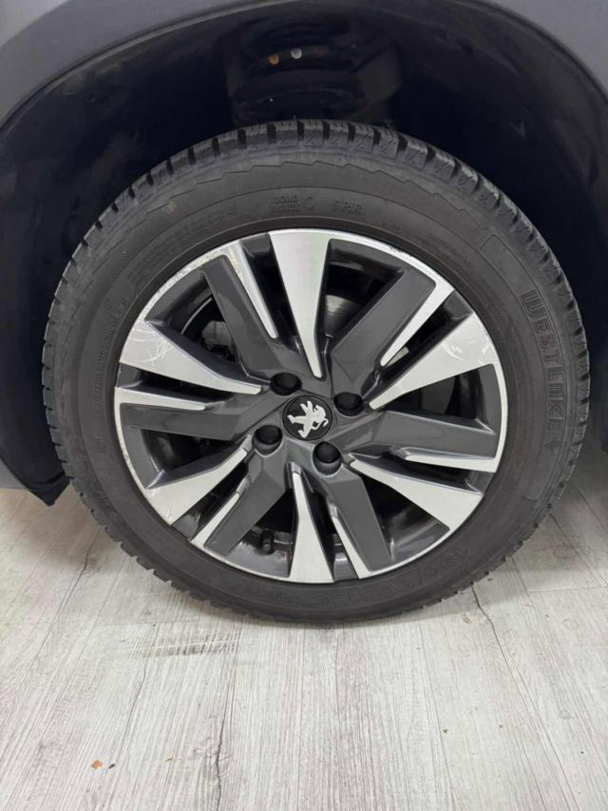 Peugeot 2008 120 S&S Allure (7)