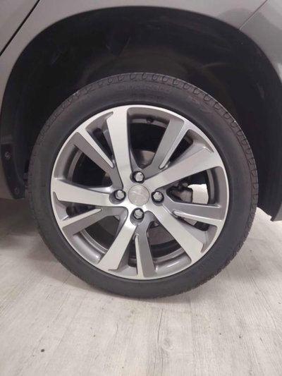 Peugeot 2008 100 S&S Allure (8)