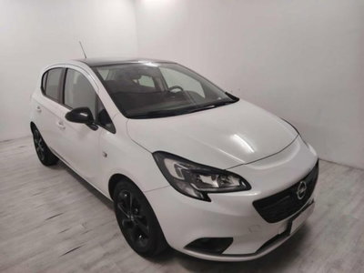 Opel Corsa 1.2 5 porte Black Edition (2)