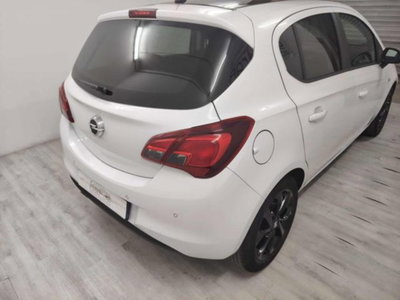 Opel Corsa 1.2 5 porte Black Edition (3)