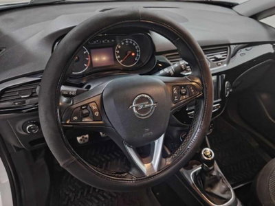 Opel Corsa 1.2 5 porte Black Edition (4)