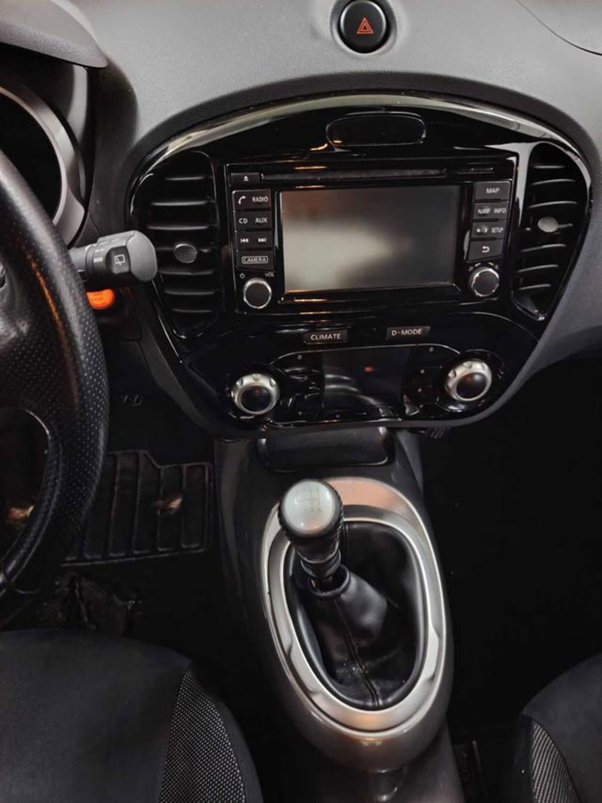 Nissan Juke 1.2 DIG-T 115 Start&Stop Acenta (8)