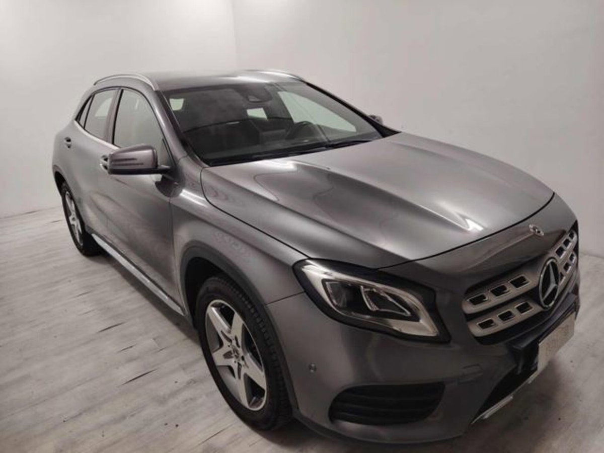 Mercedes-Benz GLA SUV 180 Sport (2)