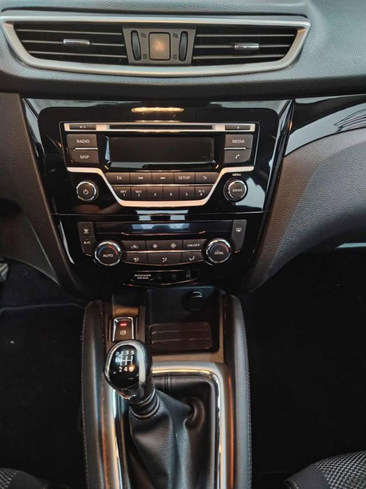 Nissan Qashqai 1.5 dCi Acenta (6)