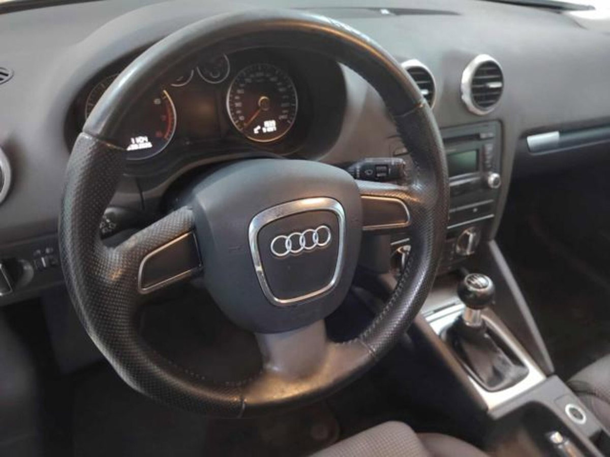 Audi A3 Sportback 1.4 16V TFSI Ambition (5)