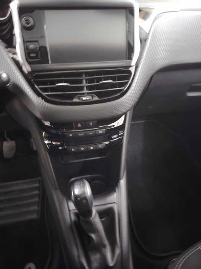 Peugeot 208 75 5 porte Allure (6)