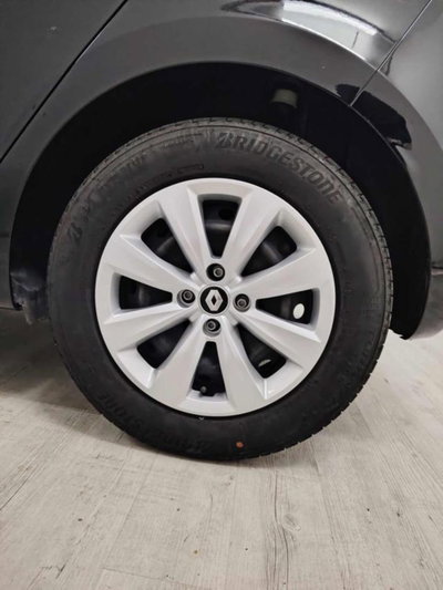 Renault Clio SCe 65 CV 5 porte Zen (6)