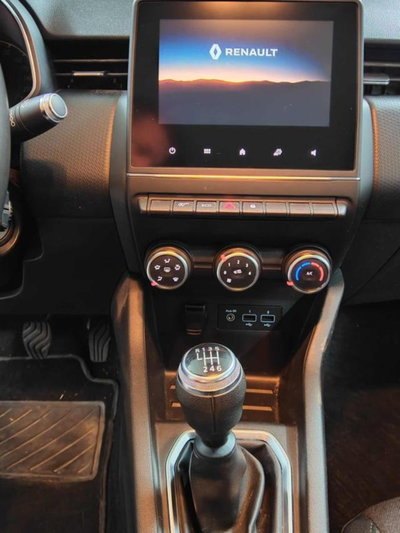 Renault Clio TCe 90 CV 5 porte Life (6)