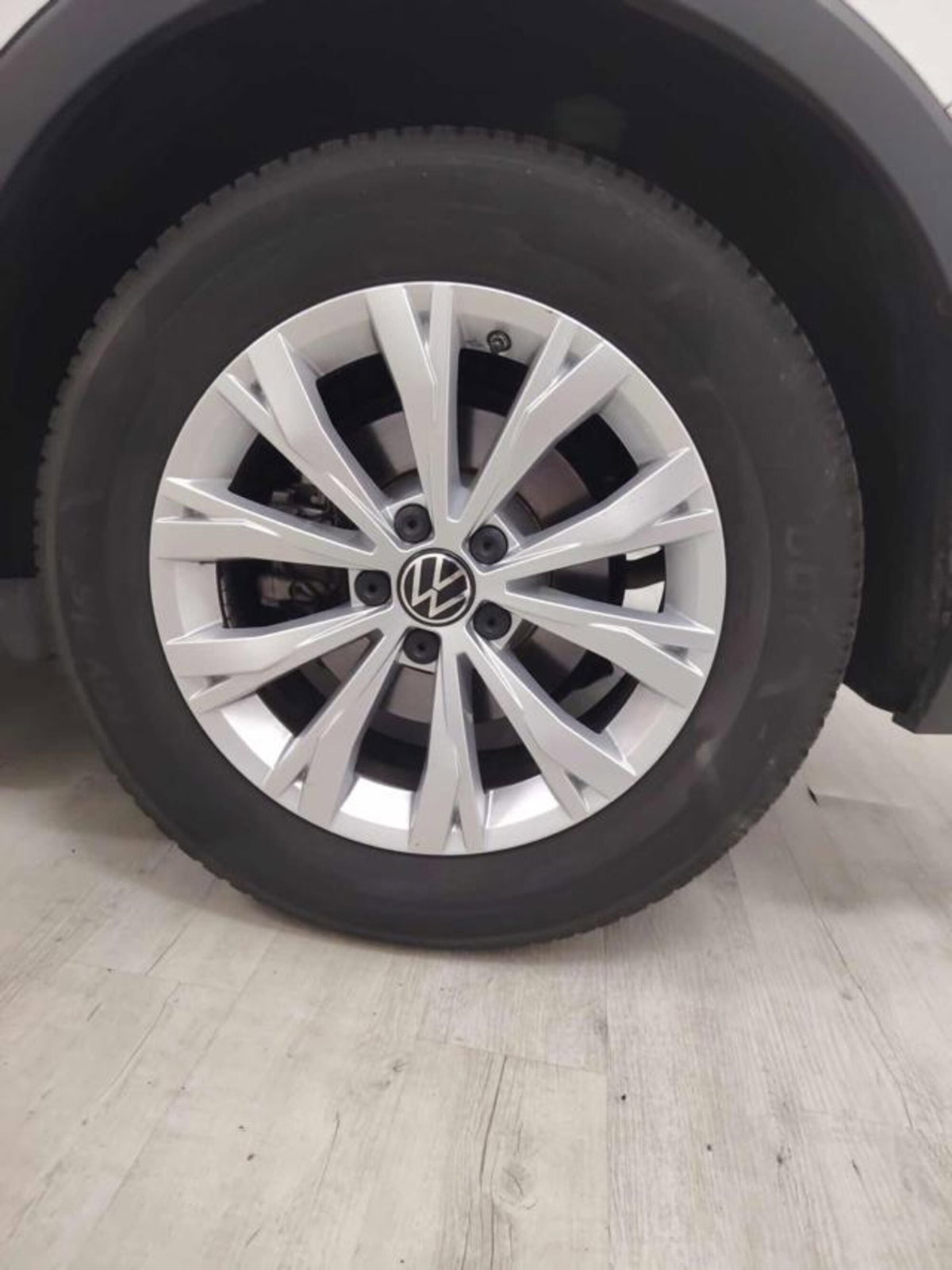 Volkswagen Tiguan 1.5 TSI ACT Life (5)