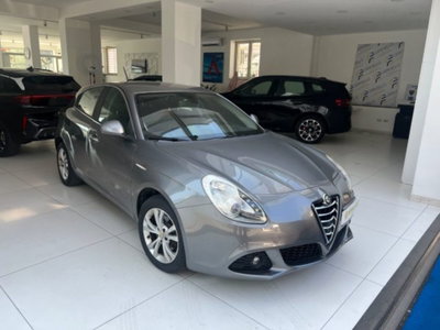 Alfa Romeo Giulietta 1.6 JTDm-2 Distinctive (4)
