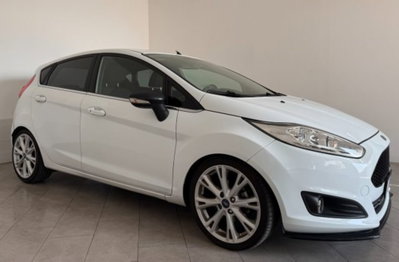 Ford Fiesta 1.0 EcoBoost 100CV 5 porte Black & White Edition (2)