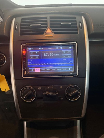 Mercedes-Benz Classe B 150 Sport (12)