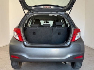 Toyota Yaris 1.0 5 porte Lounge (7)