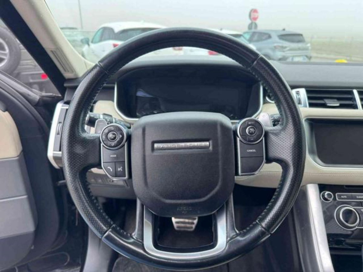 Land Rover Range Rover Sport 3.0 TDV6 HSE Dynamic (12)