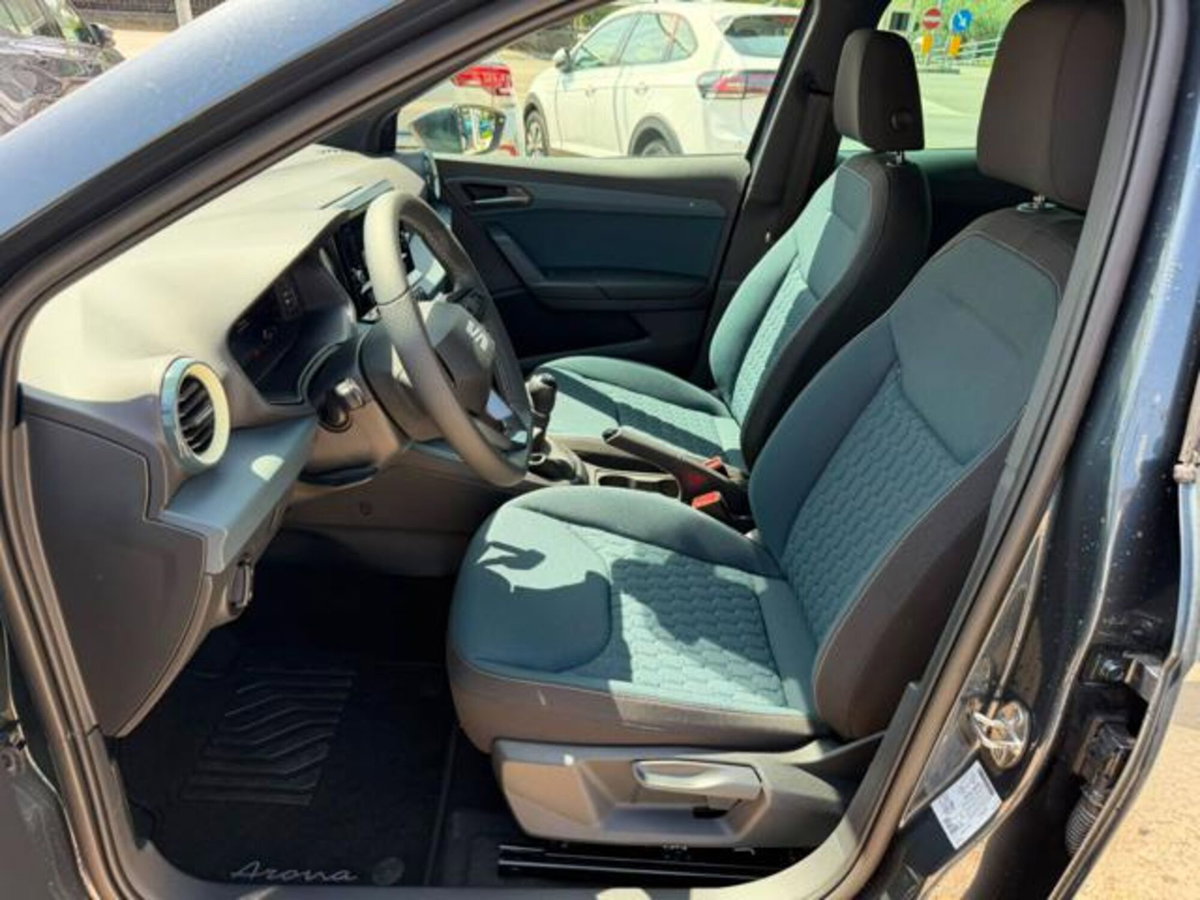SEAT Arona 1.0 ecotsi Black Edition 115cv dsg (5)