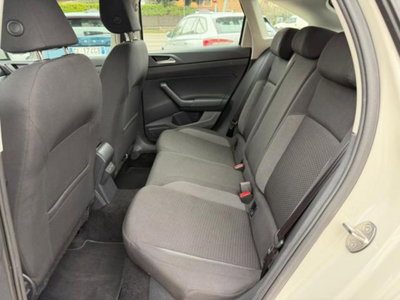 Volkswagen Taigo 1.0 tsi Life 95cv (10)