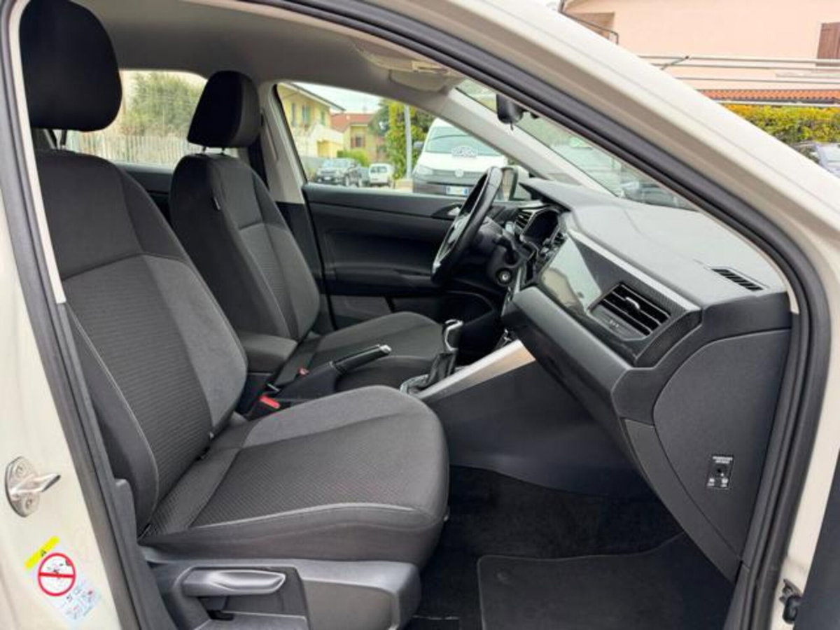 Volkswagen Taigo 1.0 tsi Life 95cv (6)