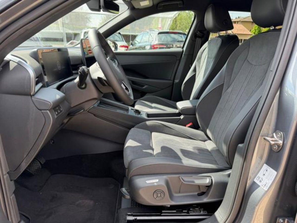 Volkswagen T-Roc 1.5 etsi Style 115cv dsg (5)