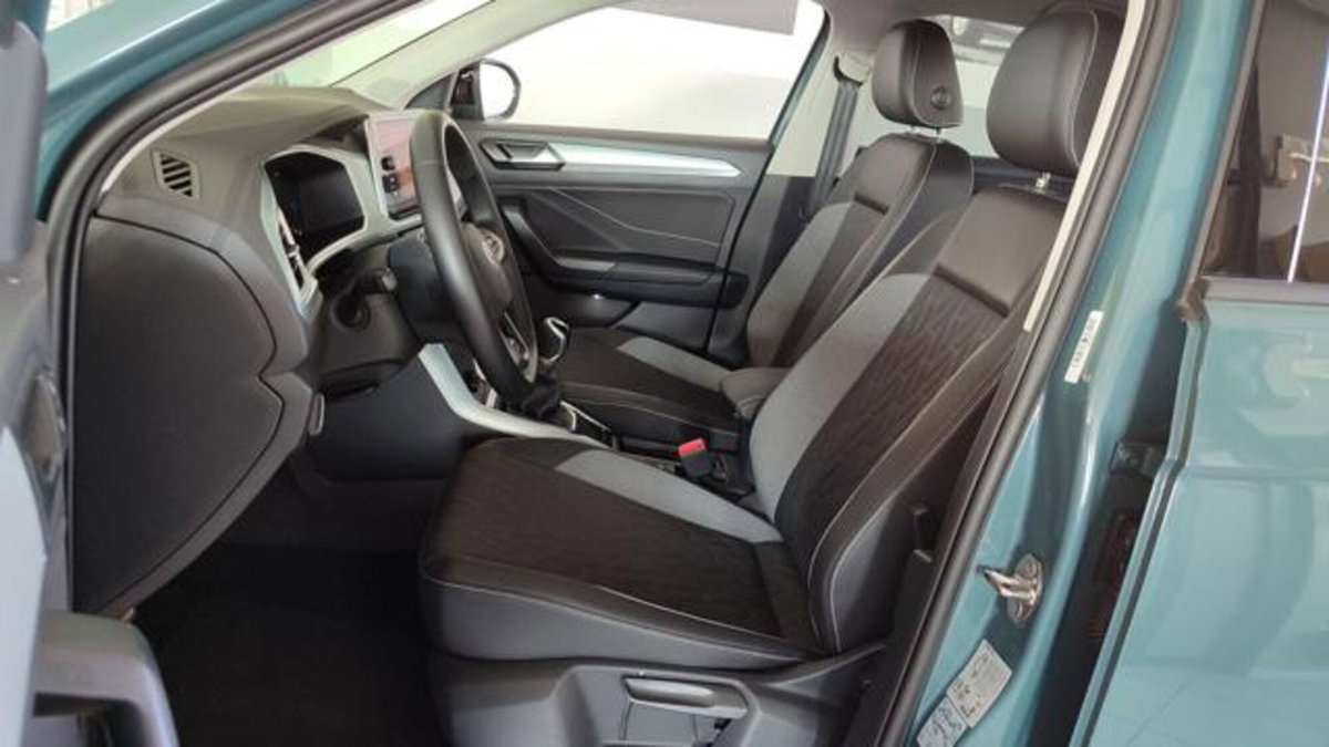 Volkswagen T-Roc 1.0 tsi Style 115cv (7)