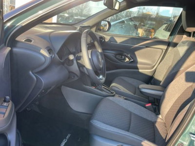 Toyota Yaris Cross 1.5h GR Sport Black Sky fwd 116cv e-cvt (3)