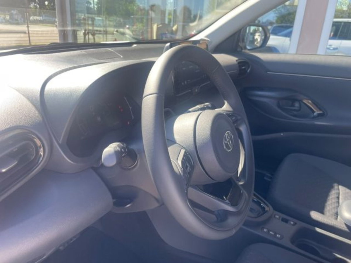 Toyota Yaris Cross 1.5h GR Sport Black Sky fwd 116cv e-cvt (10)