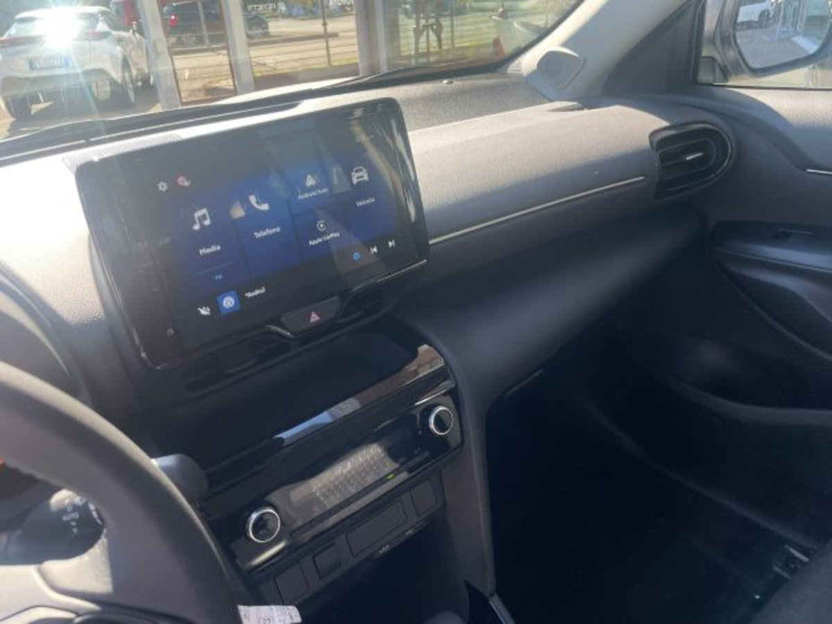 Toyota Yaris Cross 1.5h GR Sport Black Sky fwd 116cv e-cvt (11)