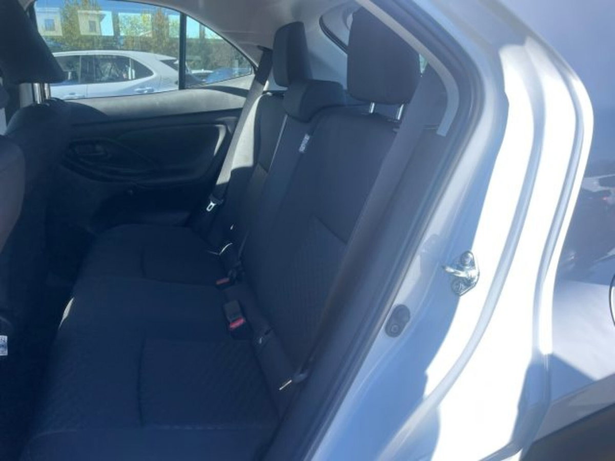 Toyota Yaris Cross 1.5h GR Sport Black Sky fwd 116cv e-cvt (8)