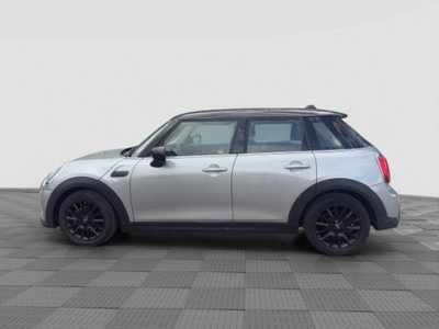 MINI Mini 1.5 Cooper Classic 5 porte (2)