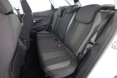 Peugeot 3008 BlueHDi 130 S&S Active (3)