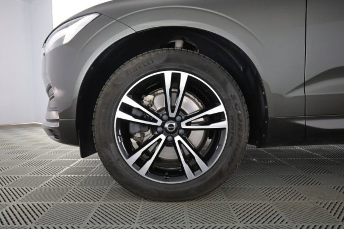 Volvo XC60 B4 (d) AWD Geartronic Business Plus (8)