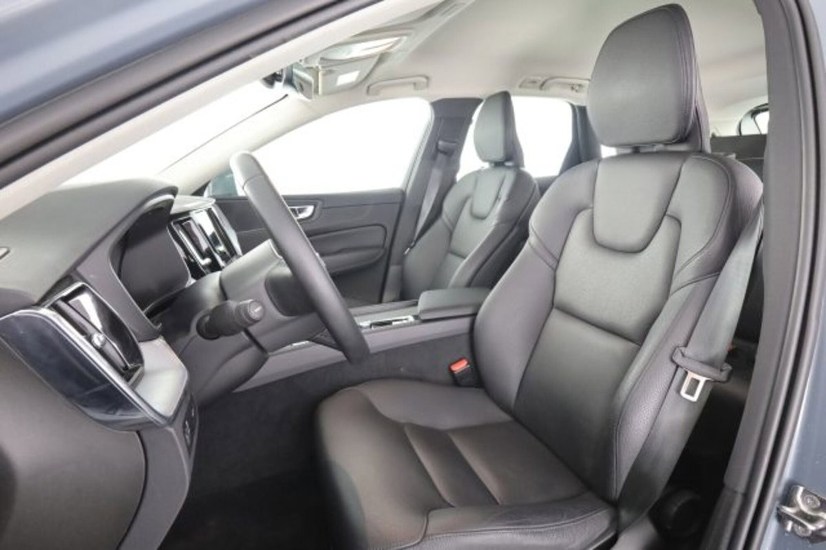 Volvo XC60 B4 Geartronic Momentum (2)