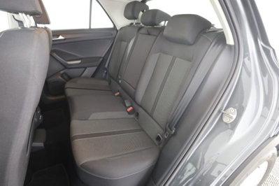 Volkswagen T-Roc 1.5 tsi Life dsg (3)