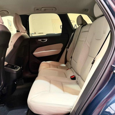 Volvo XC60 D5 AWD Geartronic Inscription (12)
