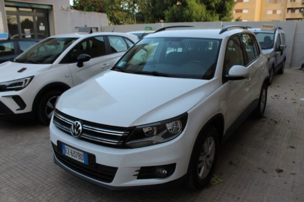 Volkswagen Tiguan 2.0 TDI 110 CV Sport & Style BlueMotion Technology (2)