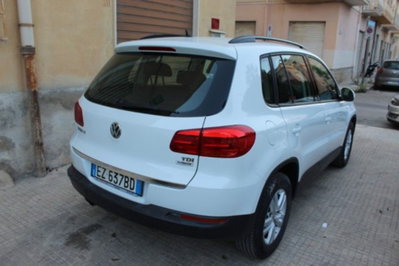 Volkswagen Tiguan 2.0 TDI 110 CV Sport & Style BlueMotion Technology (4)