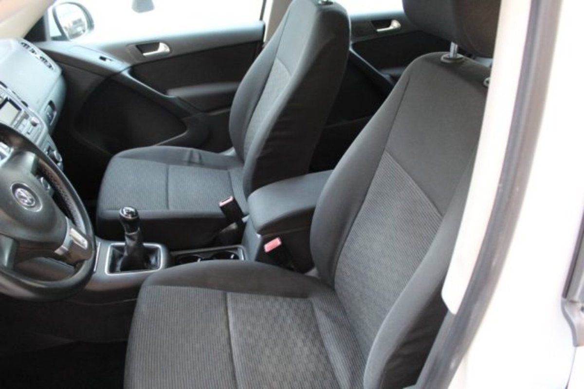 Volkswagen Tiguan 2.0 TDI 110 CV Sport & Style BlueMotion Technology (8)