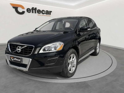 Volvo XC60 D5 AWD Geartronic Summum usata