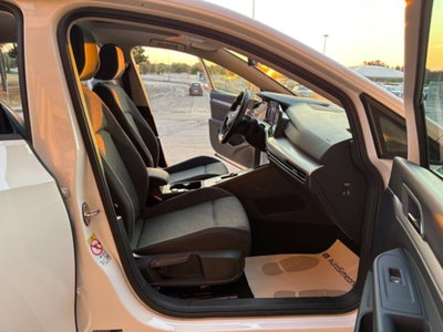 Volkswagen Golf Variant 2.0 TDI SCR DSG Life (11)
