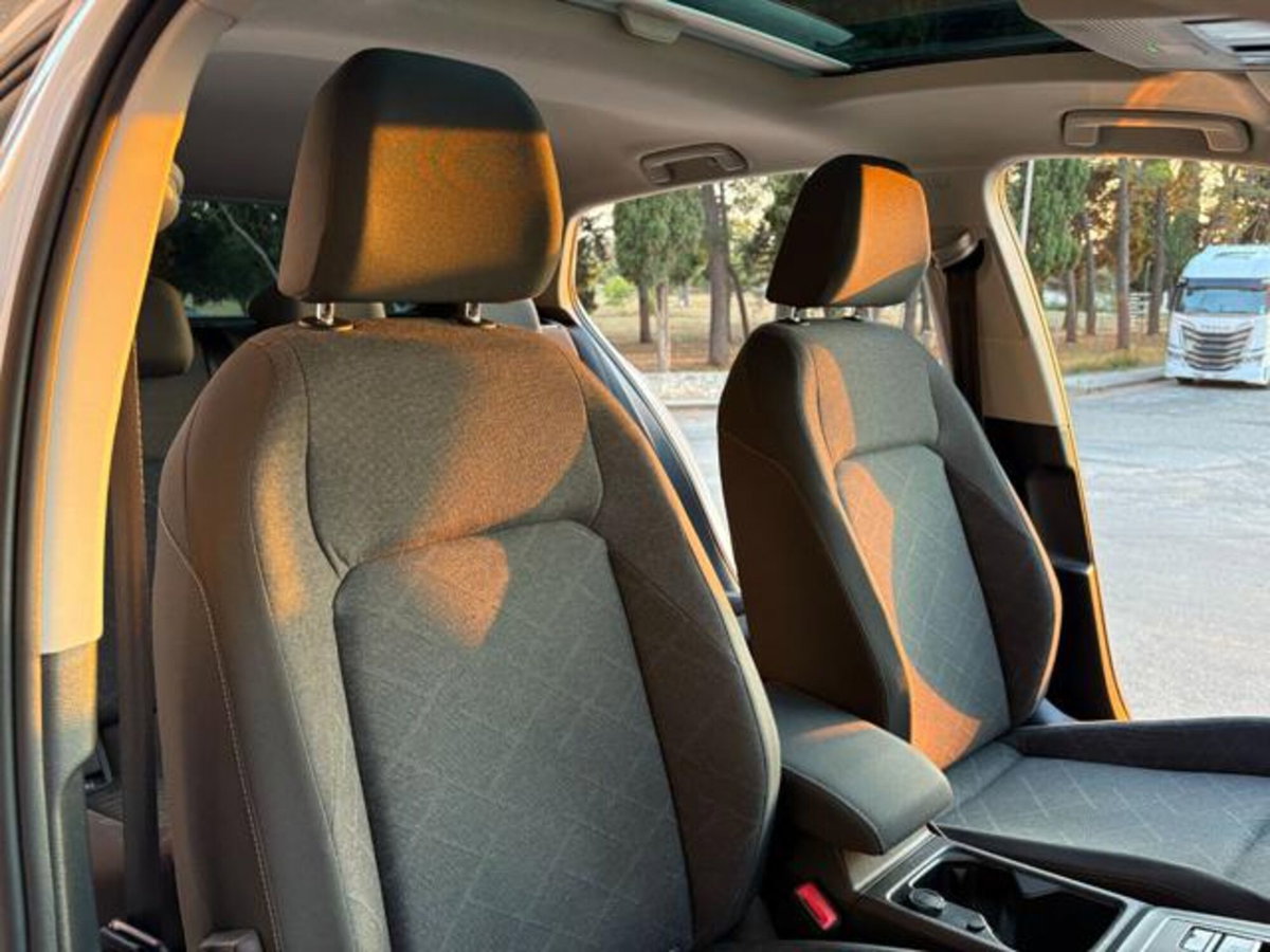 Volkswagen Golf Variant 2.0 TDI SCR DSG Life (12)