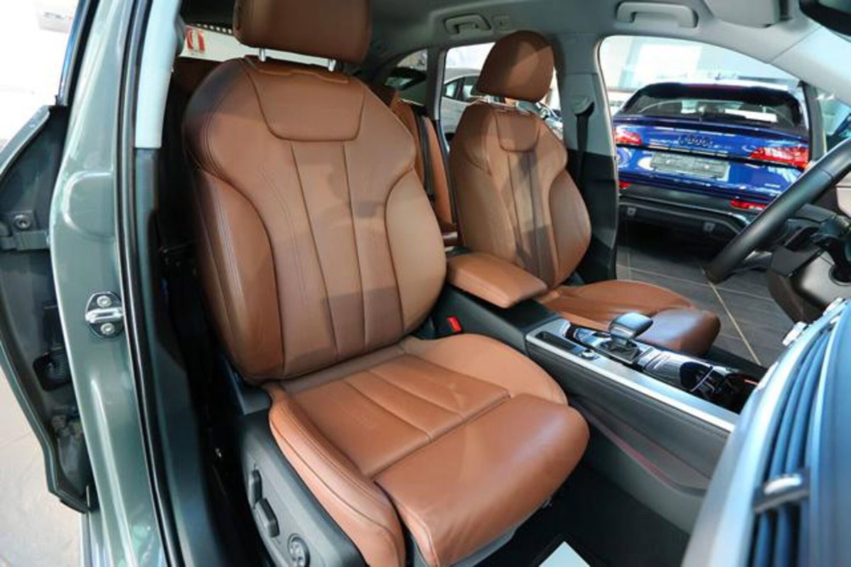 Audi A4 Allroad Allroad 40 2.0 tdi mhev Identity Contrast quattro 204cv s-tronic (17)