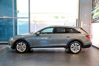 Audi A4 Allroad Allroad 40 2.0 tdi mhev Identity Contrast quattro 204cv s-tronic (3)