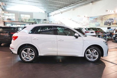 Audi Q3 35 2.0 tdi s-tronic (10)