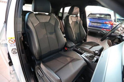 Audi Q3 35 2.0 tdi s-tronic (16)