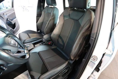 Audi Q3 35 2.0 tdi s-tronic (17)