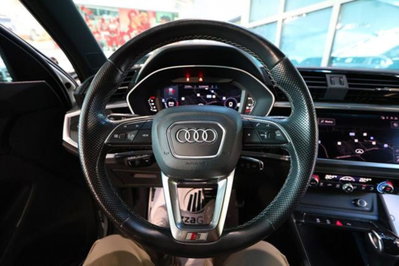 Audi Q3 35 2.0 tdi s-tronic (20)
