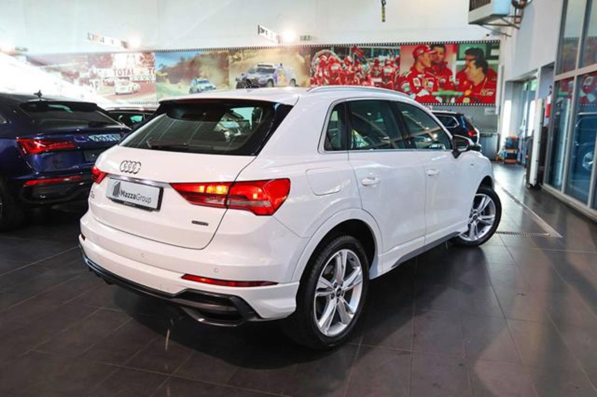 Audi Q3 35 2.0 tdi s-tronic (9)