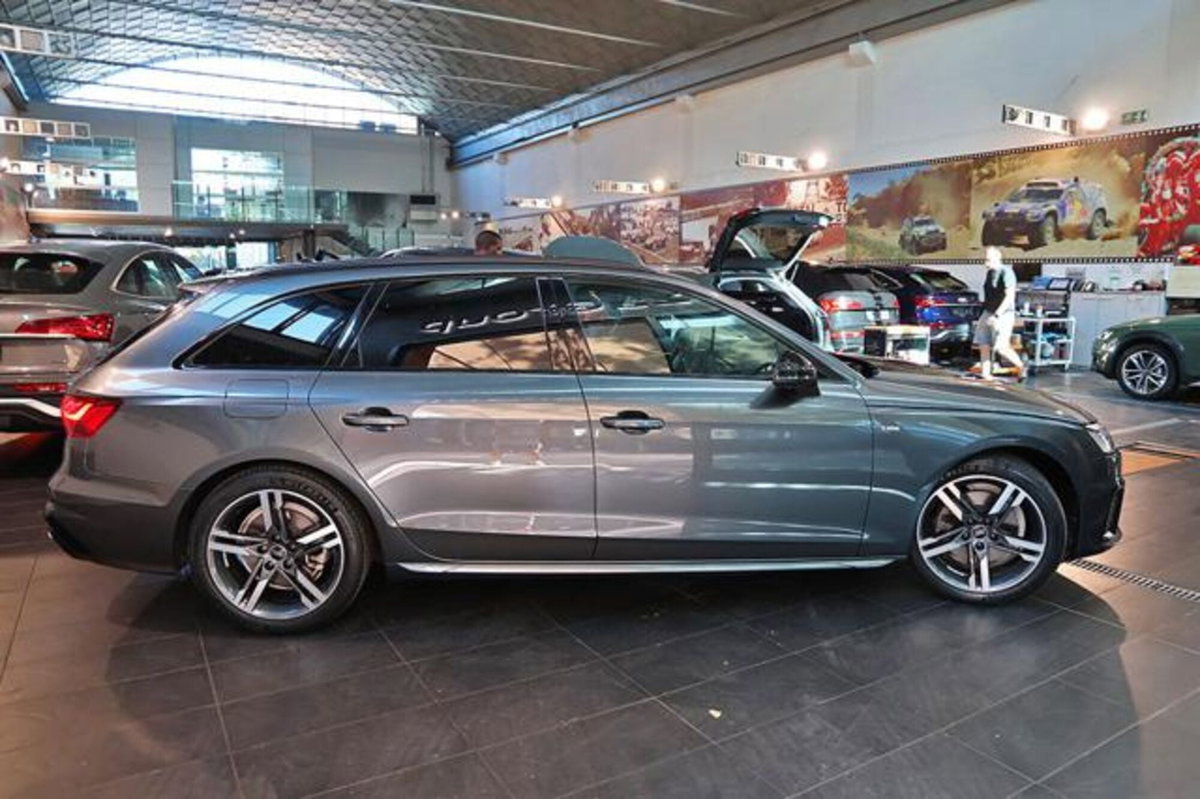 Audi A4 Avant 35 2.0 tdi mhev Business Advanced 163cv s-tronic (10)