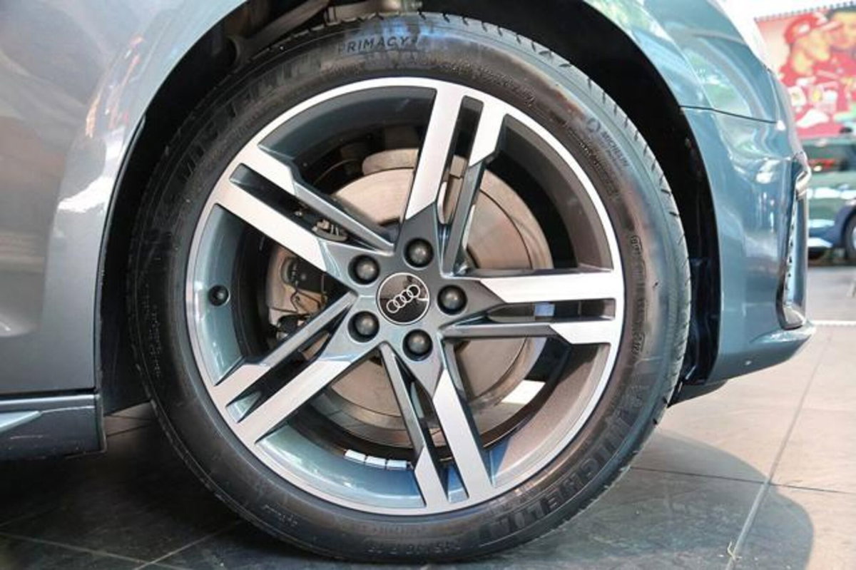 Audi A4 Avant 35 2.0 tdi mhev Business Advanced 163cv s-tronic (6)