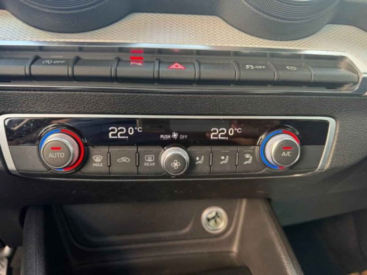 Audi Q2 Q2 30 TDI S tronic Business Design (12)