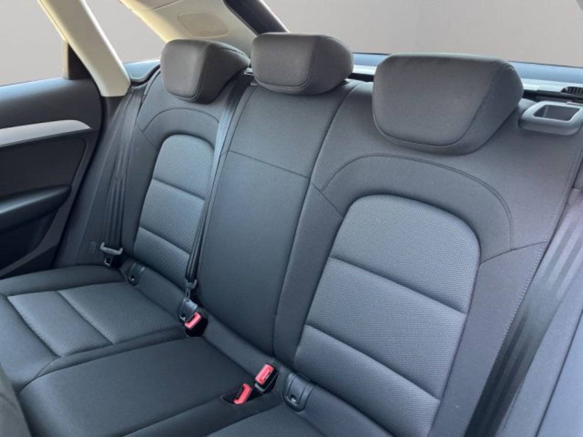 Audi Q3 2.0 TDI 150 CV quattro (8)